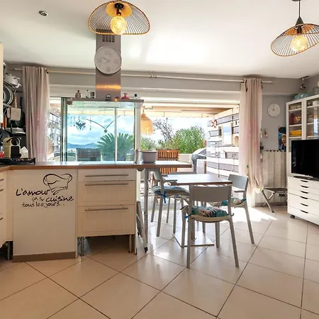 Les Pieds Dans L'eau Apartment La Ciotat